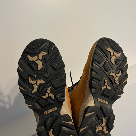 High Tech boots - Picture 2 of 4